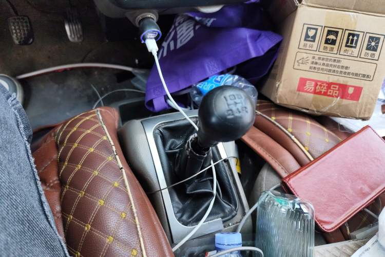 Used Wuling Rongguang 2011 1.2L Base Version
