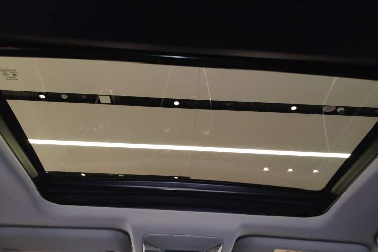 Used Toyota Wildlander 2023 2.0L CVT Two-Wheel Drive Luxury PLUS Edition Headliner