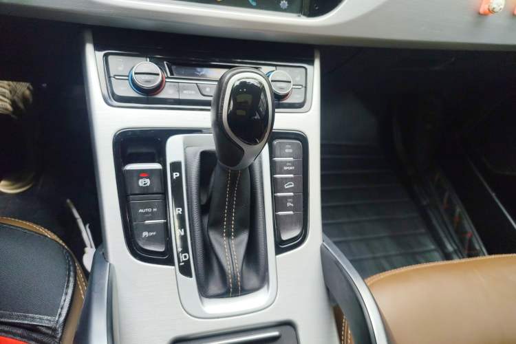 Used Geely Auto Emgrand X7 Sport 2016 1.8TD Automatic ZhiZun Version