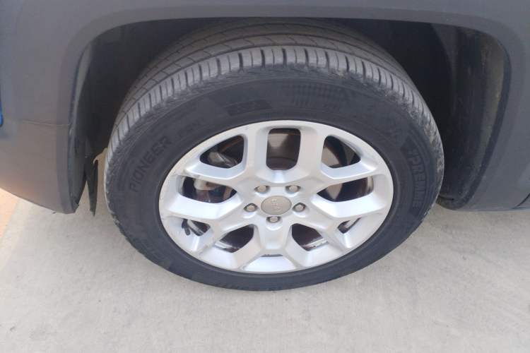 Used Jeep Renegade 2017 180T Automatic High-Energy Version