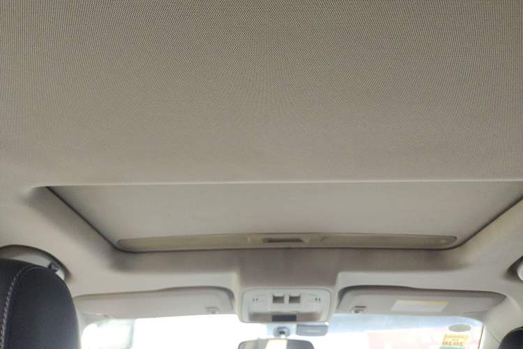 Used Buick Verano 2017 Sedan 20T Dual-Clutch Leading Model Headliner