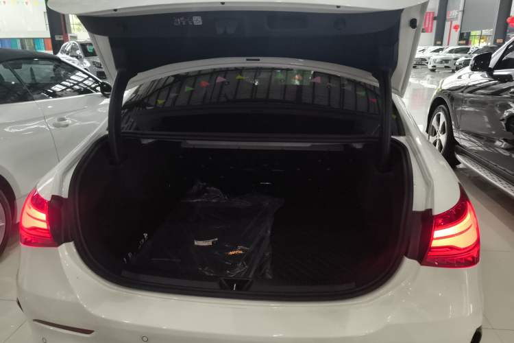 Used Mercedes-Benz A-AMG 2024 AMG A 35 L 4MATIC
