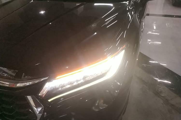 Used Honda UR-V 2023 370TURBO Two-Wheel-Drive Luxury Edition