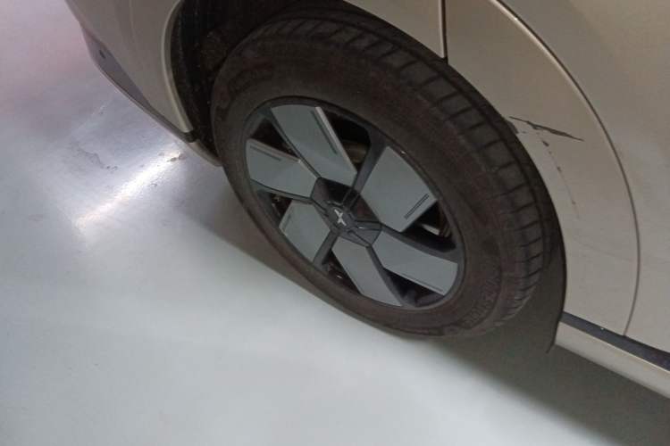 Used XPeng X9 2024 702 Ultra-Long Range Pro
