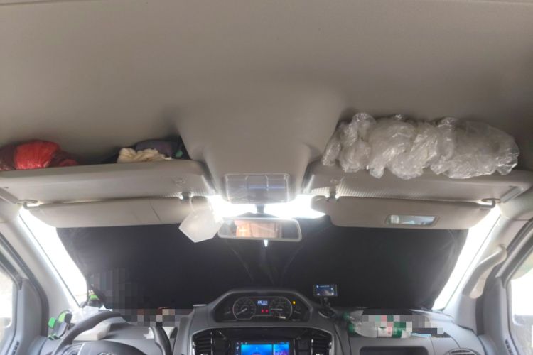 Used SAIC MAXUS Xintu V80 2021 2.0T PLUS AMT Aoyuntong Short-Wheelbase Mid-Roof 5/6-Seater Headliner