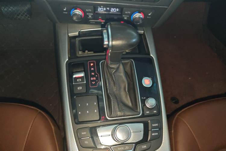 Used Audi A6L 2014 30 FSI Comfort Model Gear Lever