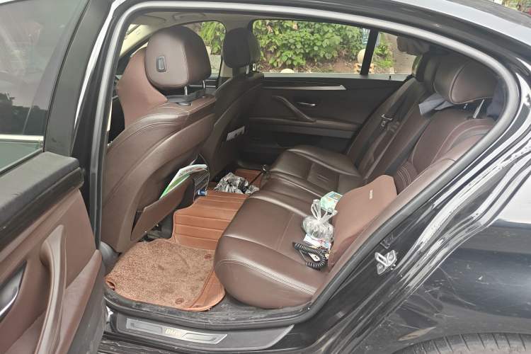 Used BMW 5 Series 2014 525Li Luxury Design Package
