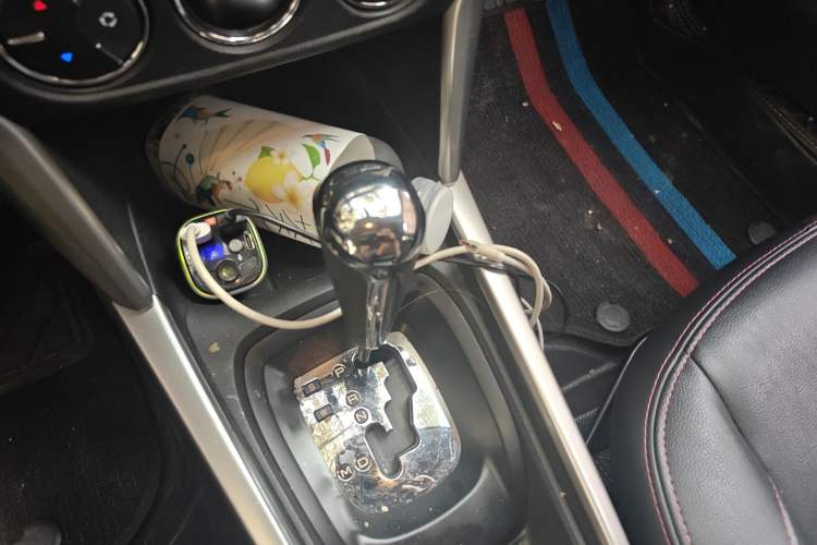 Used Citroen C3-XR 2015 1.6THP Automatic Pioneer Model Gear Lever