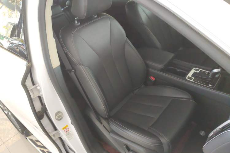 Used BYD Tang 2019 2.0T Automatic SmartConnect Prestige 7-Seater China VI Standard