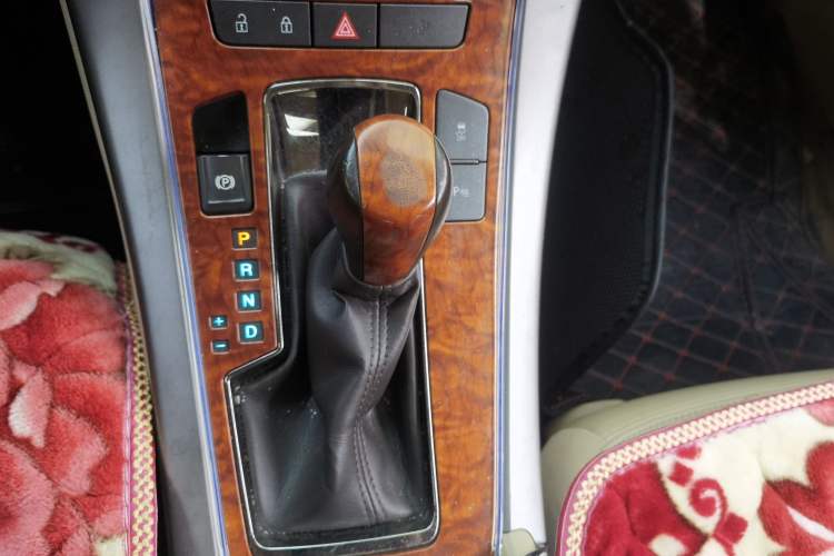 Used Buick LaCrosse 2012 2.4L SIDI Elegant Edition Gear Lever