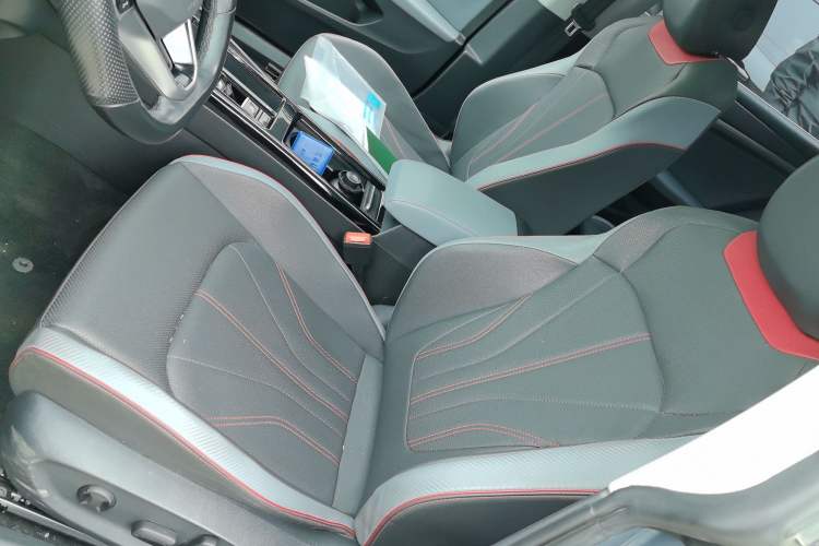 Used Volkswagen Lamando 2022 Lavida L 280TSI DSG Cool & Spicy Edition Left Front Seat