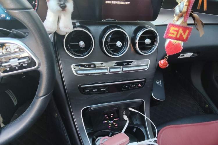 Used Mercedes-Benz C-Class 2019 Restyled C 260 L Sport Edition Audio And AC Panel