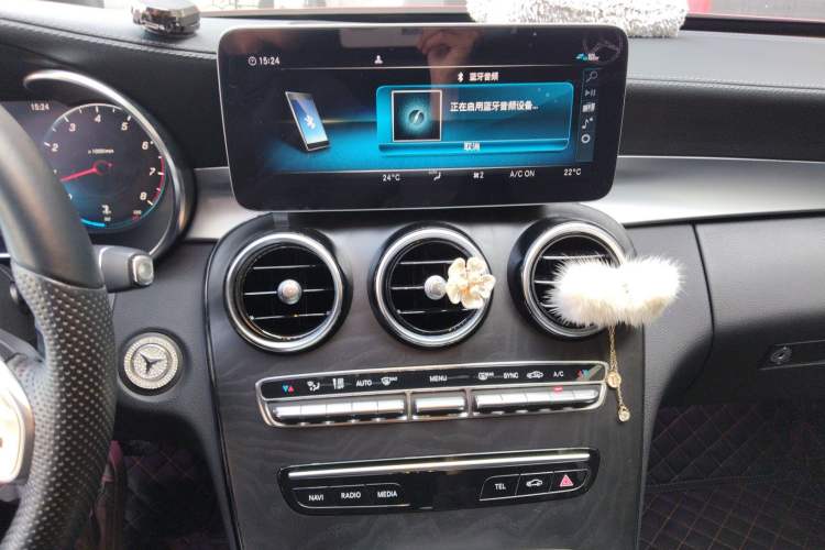 Used Mercedes-Benz C-Class 2020 Restyled C 200 L Fashion Edition Sport Version Audio And AC Panel