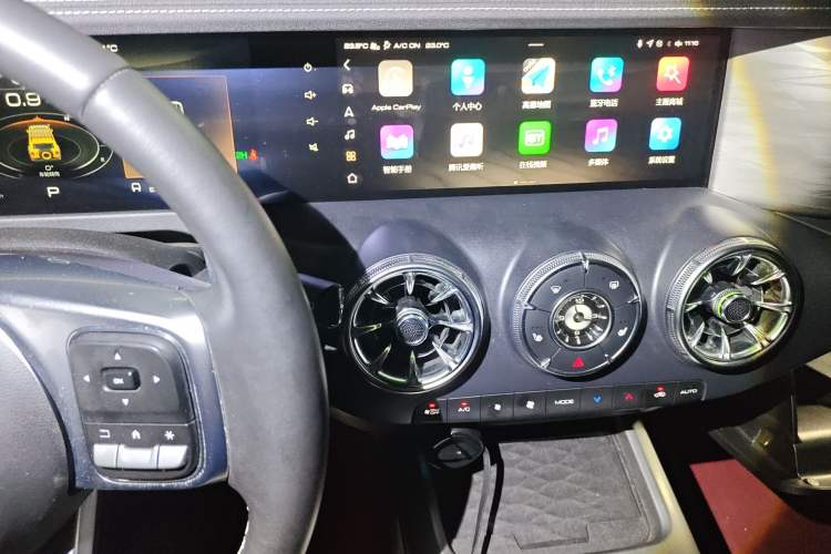 Used Tank 300 2022 2.0T Border Limited Edition Audio And AC Panel