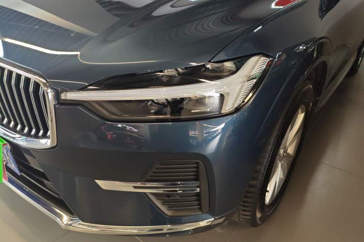 Used Volvo XC60 2022 B5 4x4 Zhiyi Luxury Edition
