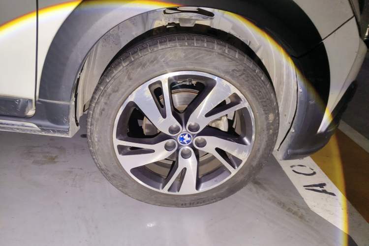 Used Venucia T70X 2015 2.0L CVT SmartFun Sport Edition