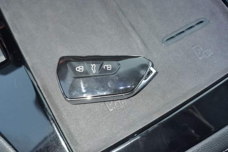 Used Volkswagen Talagon 2026 Model 450TSI Four-Wheel Drive Flagship 6-Seater
