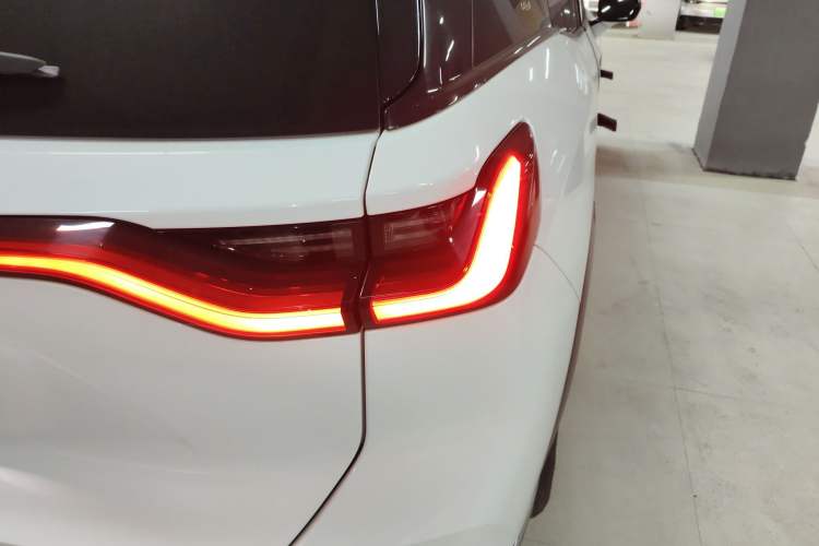 Used Nio ES8 2020 580 km Range 7-Seater Version