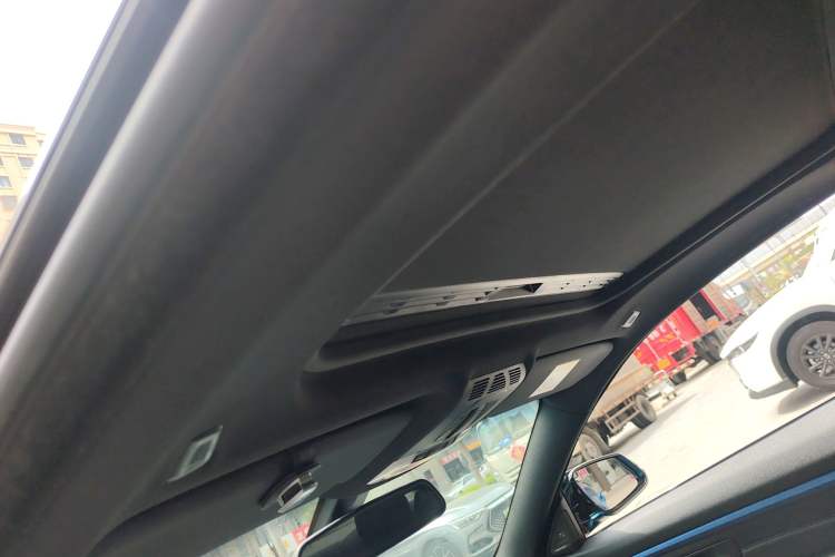 Used BMW 4 Series 2017 425i M Sport Package Headliner