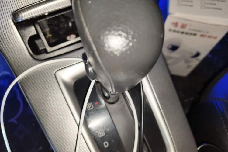 Used Nissan Sylphy 2014 1.6XV CVT Deluxe Edition Gear Lever