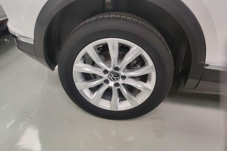 Used Volkswagen T-ROC 2022 280TSI DSG Two-Wheel Drive Elite PLUS