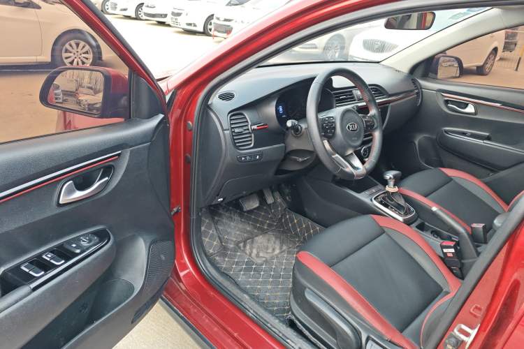 Used Kia KX Cross 2018 1.6L Automatic Dynamic Sunroof Version
