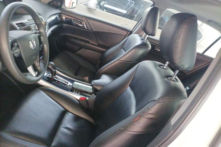 Used Honda Accord 2016 2.0L Comfort Edition
