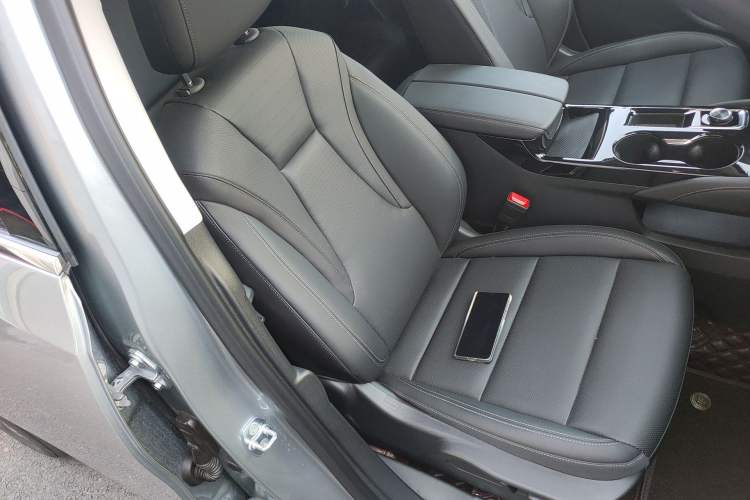 Used Buick Envision 2025 25T Entry-Grade Platinum Edition
