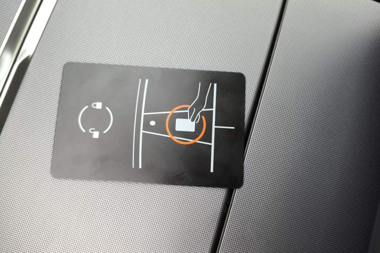 Used Tesla Model 3 2025 Model Revised Rear-Wheel-Drive Version
