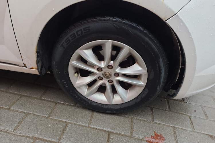 Used Brilliance H330 2013 1.5L Manual Luxury Model
