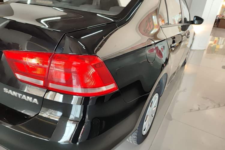 Used Volkswagen Santana 2015 1.4L Manual Fashion Edition
