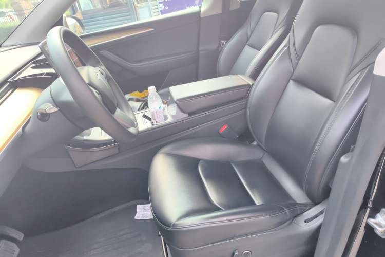 Used Tesla Model Y 2022 Rear-Wheel-Drive Version
