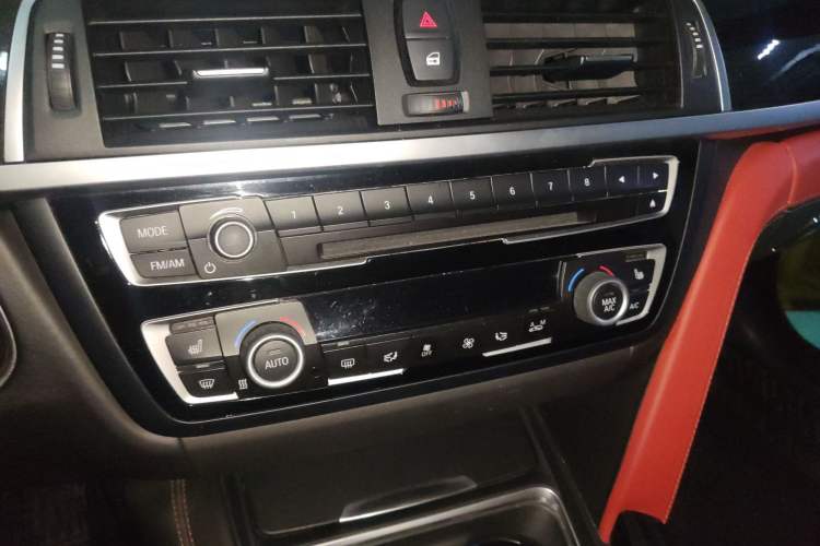 Used BMW M4 2014 M4 two-door coupe
