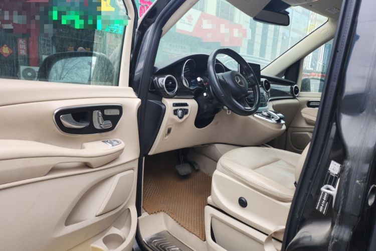 Used Mercedes-Benz V-Class 2016 V 260 Avantgarde Edition