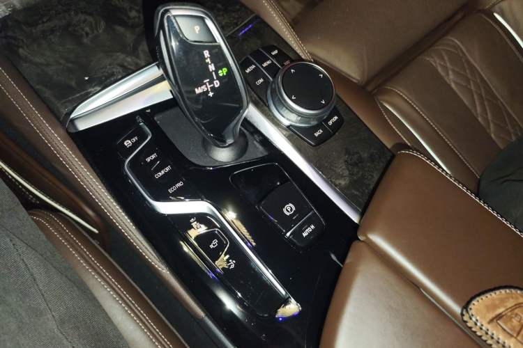 Used BMW 6 Series GT 2021 630i M Sport Grand Touring Edition Gear Lever