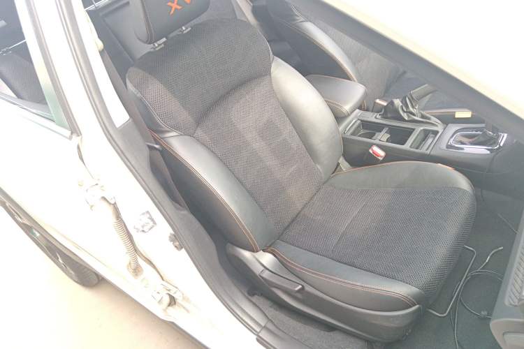 Used Subaru XV 2015 2.0i Special Edition Sport Model Right Front Seat