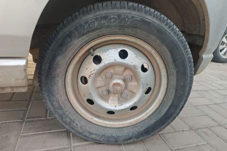 Used Wuling Zhiguang 2013 1.0L Practical Version