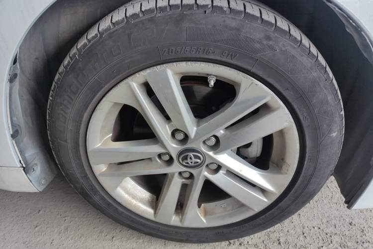 Used Toyota Levin 2022 Facelift TNGA 1.5L CVT Progressive Edition Right Rear Wheel Hub