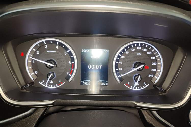 Used Dongfeng Fengon ix5 2019 220T Manual Smart Version China VI Standard