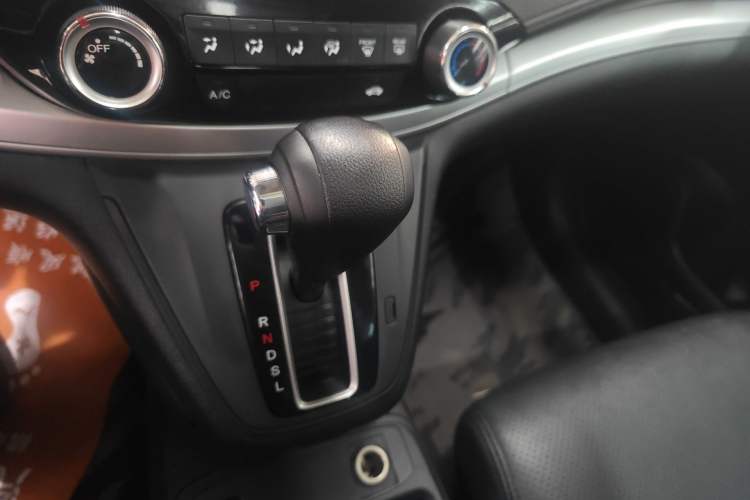 Used Honda CR-V 2016 2.0L two-wheel drive Urban Edition
