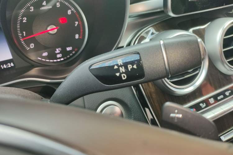 Used Mercedes-Benz GLC 2017 GLC 260 4MATIC Luxury Model