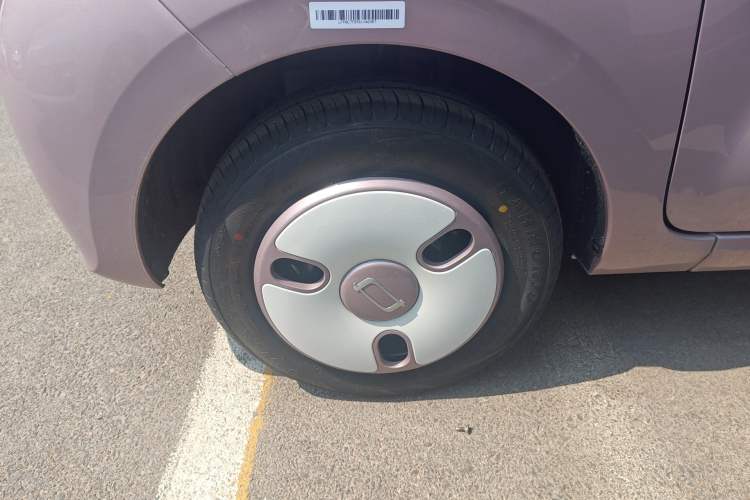 Used Bestune Pony 2026 Model 222km Agile Horse Left Front Wheel Hub