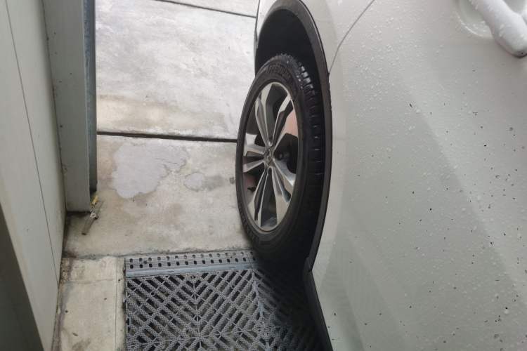 Used Luxgen U6 SUV 2017 1.8T Enhanced Charm Edition
