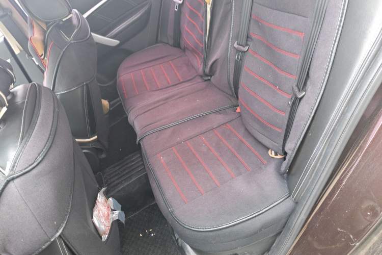 Used Geely Auto Emgrand 2017 Sedan Million Edition 1.5L Manual - Upward Version
