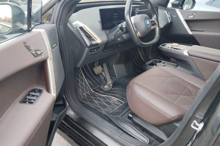 Used BMW iX 2022 xDrive40 Driver Seat