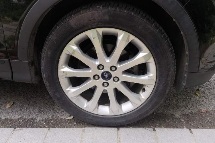 Used Ford Kuga 2013 1.6L GTDi Two-Wheel-Drive Trend Model
