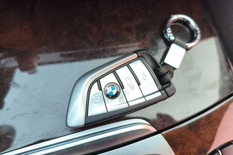 Used BMW 5 Series 2018 525Li Luxury Package