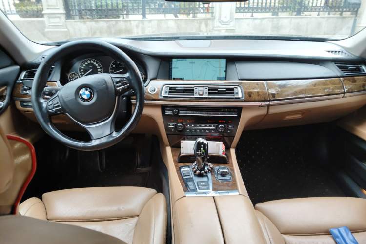Used BMW 7 Series 2010 760Li Center Console