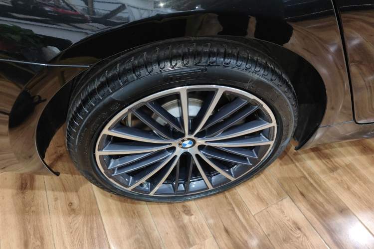 Used BMW 5 Series 2022 Restyled 530Li Leading Edition M Sport Package
