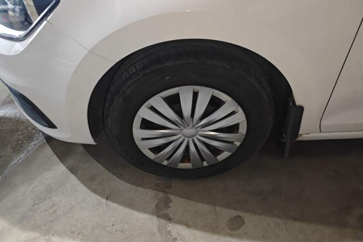 Used Volkswagen Santana 2016 1.6L Manual Fashion Edition